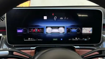 Mercedes-Benz S580e Instrument Panel Choices
